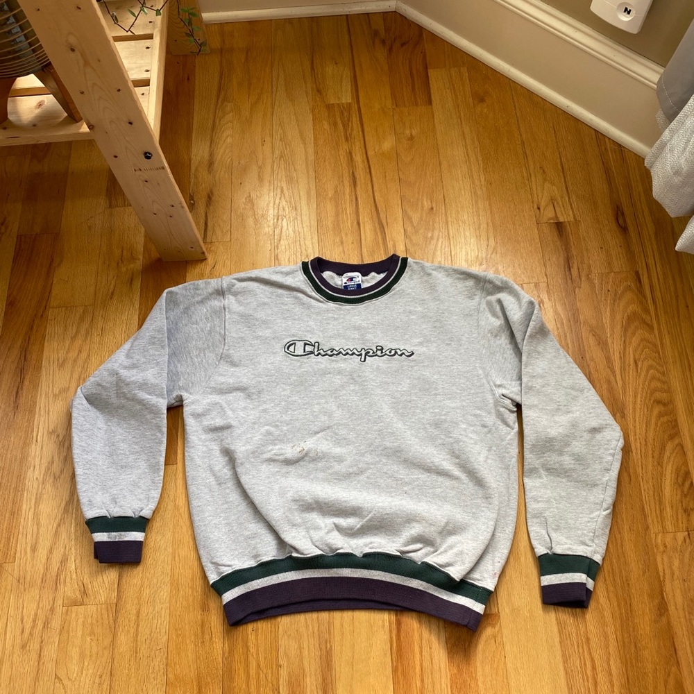 Vintage embroidered champion crew neck